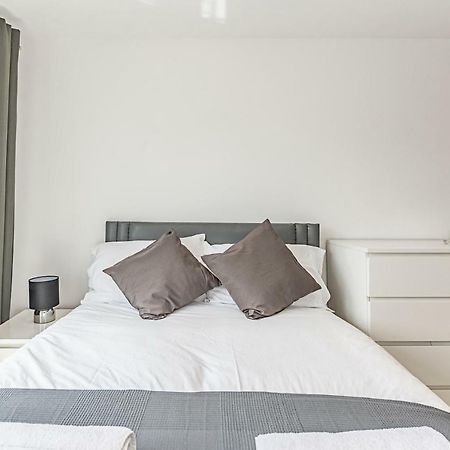 Modern Apartment Canary Wharf Londres Exterior foto