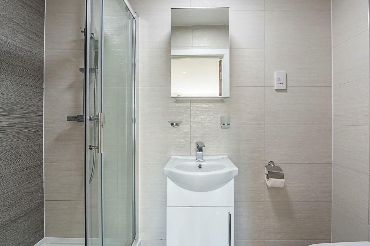 Modern Apartment Canary Wharf Londres Exterior foto